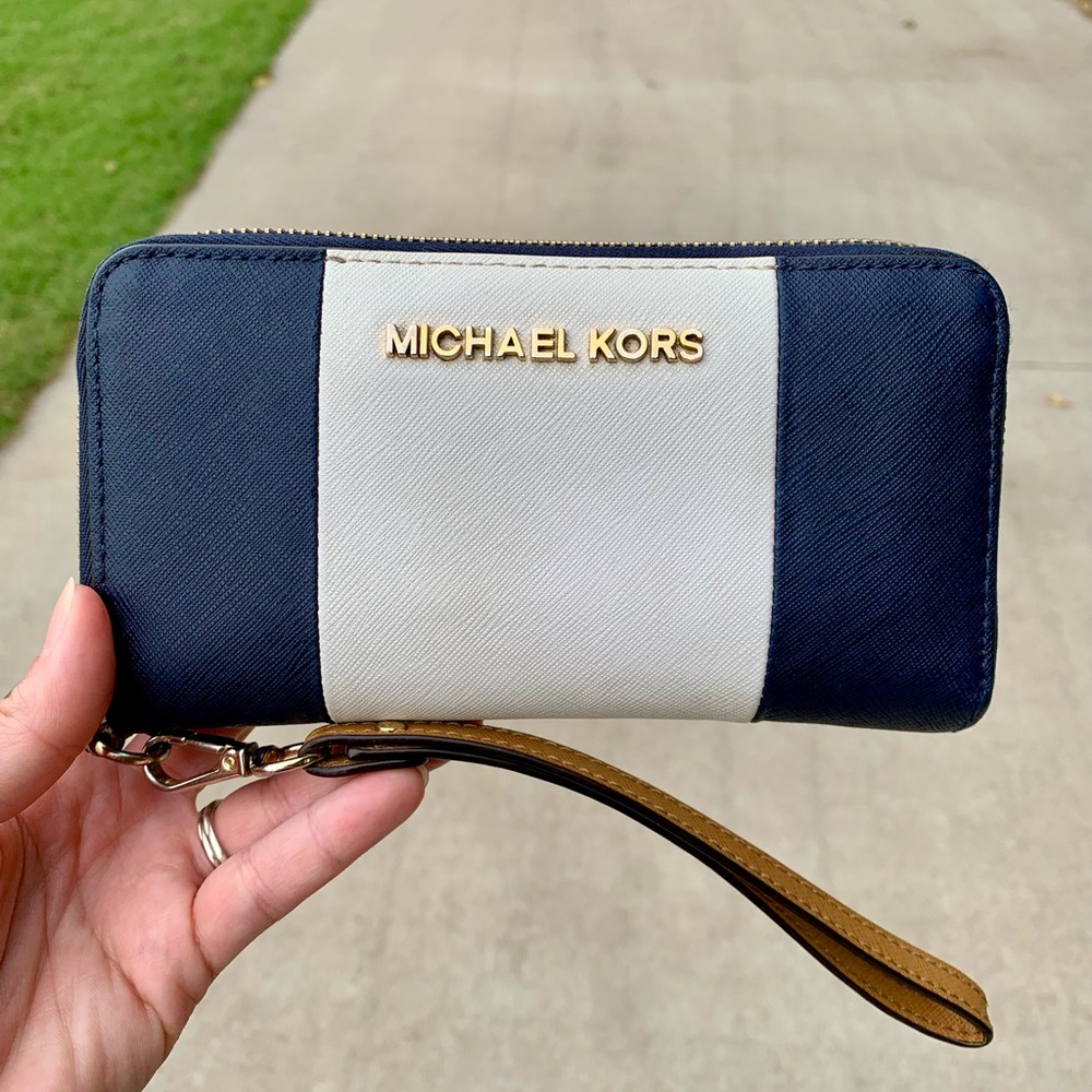 Michael Kors wallet